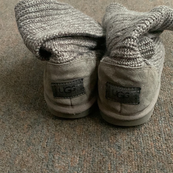 Authentic Ugg boots gray classic cardy - Picture 3 of 5